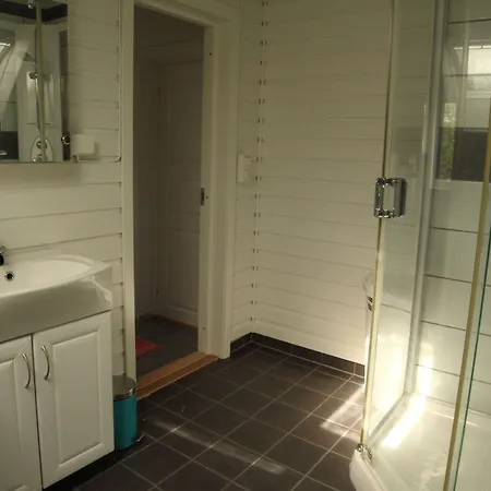 Barents Bed & Breakfast 2*