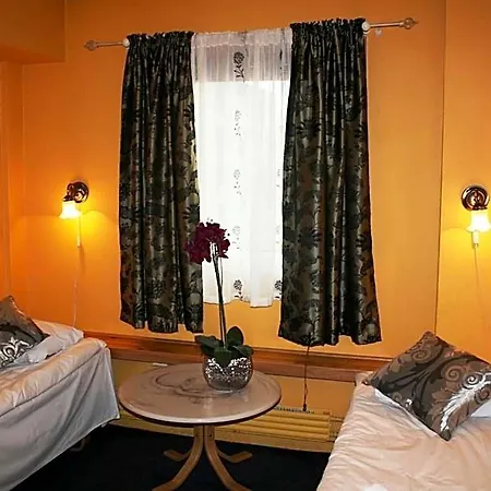 Barents Bed & Breakfast 2*