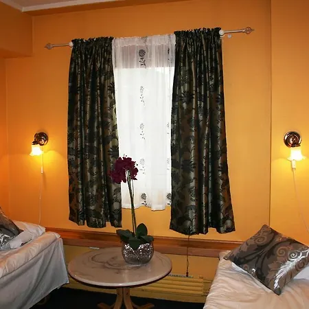 Bed & Breakfast Barents 2*